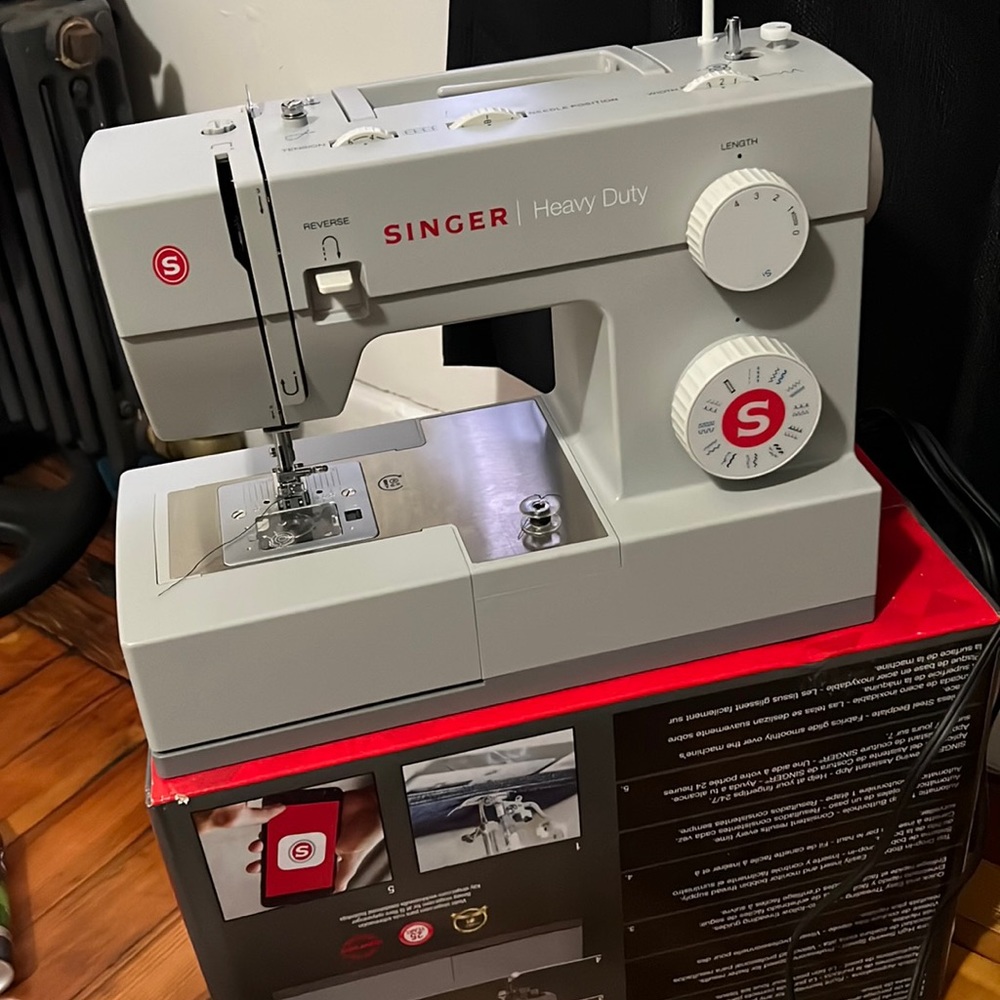 Singer| 4423 heavy duty sewing machine HD